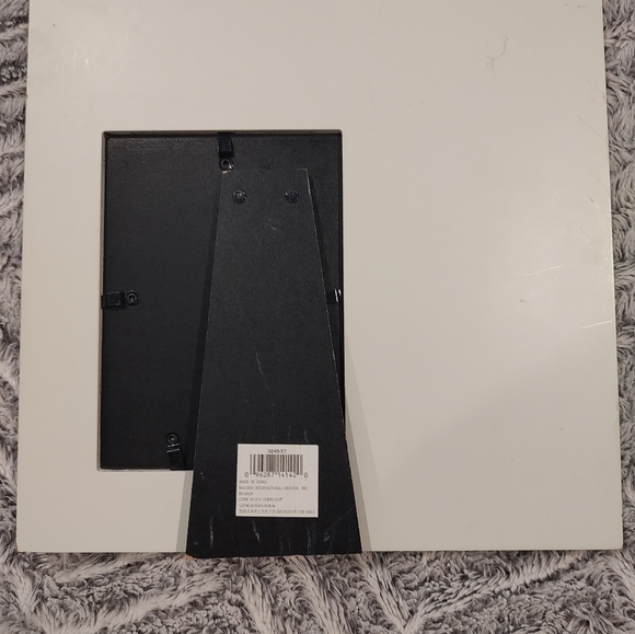 Picture frame - Picture 2 of 2